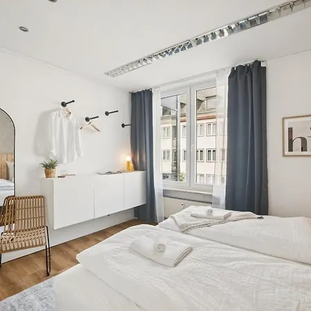 Koblenz-city Am Schloss - 10 Gaeste - Zachastay Apartman Koblenz