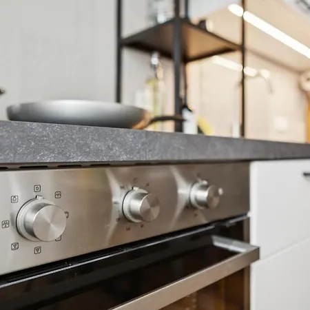 شقة Koblenz-city Am Schloss - 10 Gaeste - Zachastay *