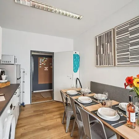 Apartment Koblenz-city Am Schloss - 10 Gaeste - Zachastay *