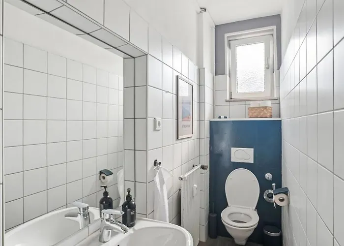 Koblenz-city Am Schloss - 10 Gaeste - Zachastay Apartman