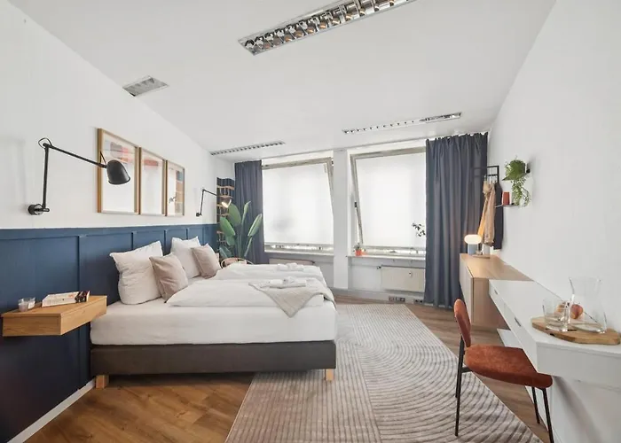 Koblenz-city Am Schloss - 10 Gaeste - Zachastay Apartman Koblenz