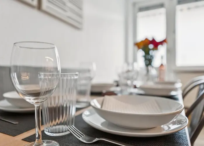 Koblenz-city Am Schloss - 10 Gaeste - Zachastay * Koblenz